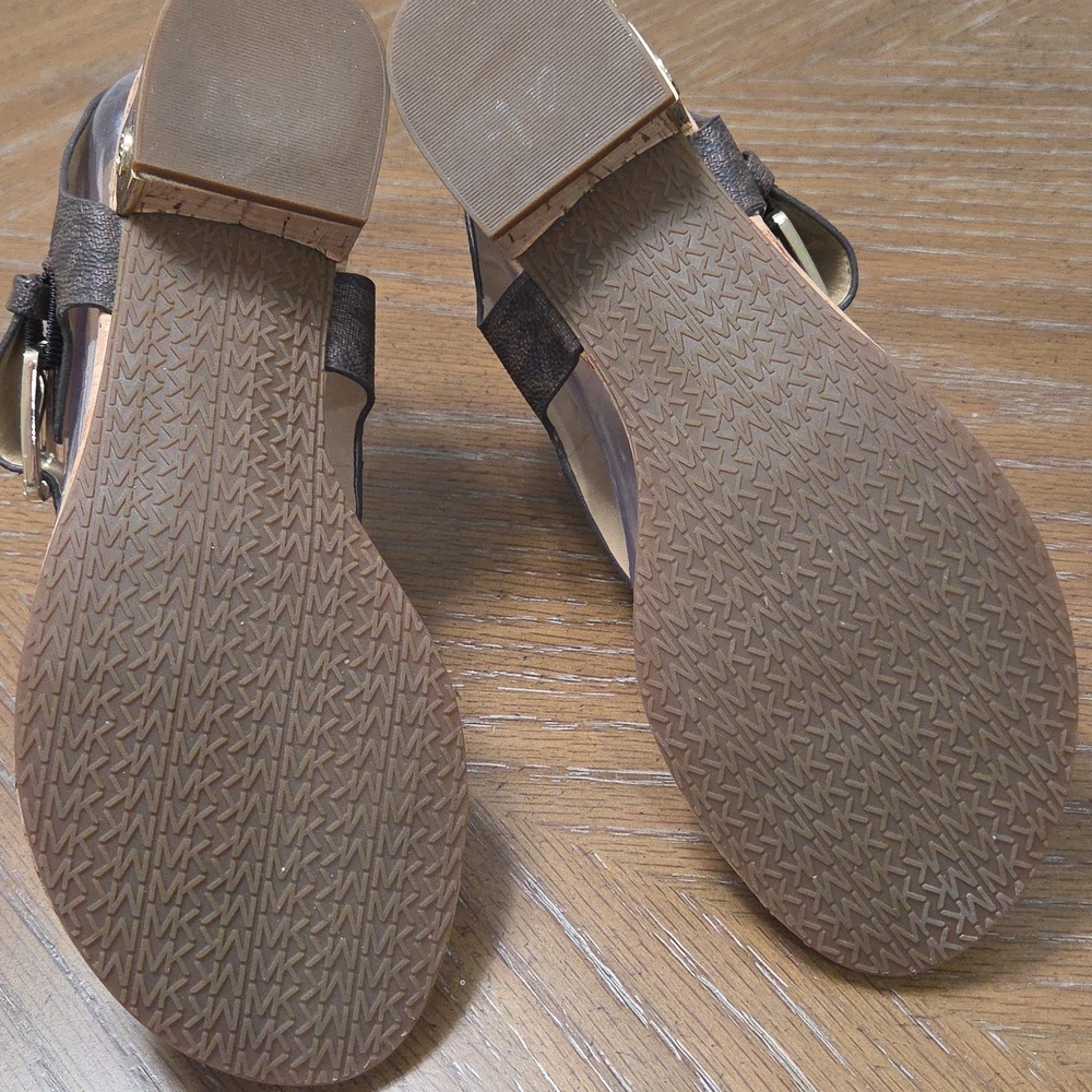 Michael Kors London Thong Style Sandals, Signature Logo Print, Size 6.5 - Picture 6 of 9